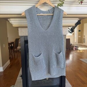 Zara V Neck Sleeveless Knit Pullover Grey Silver Small